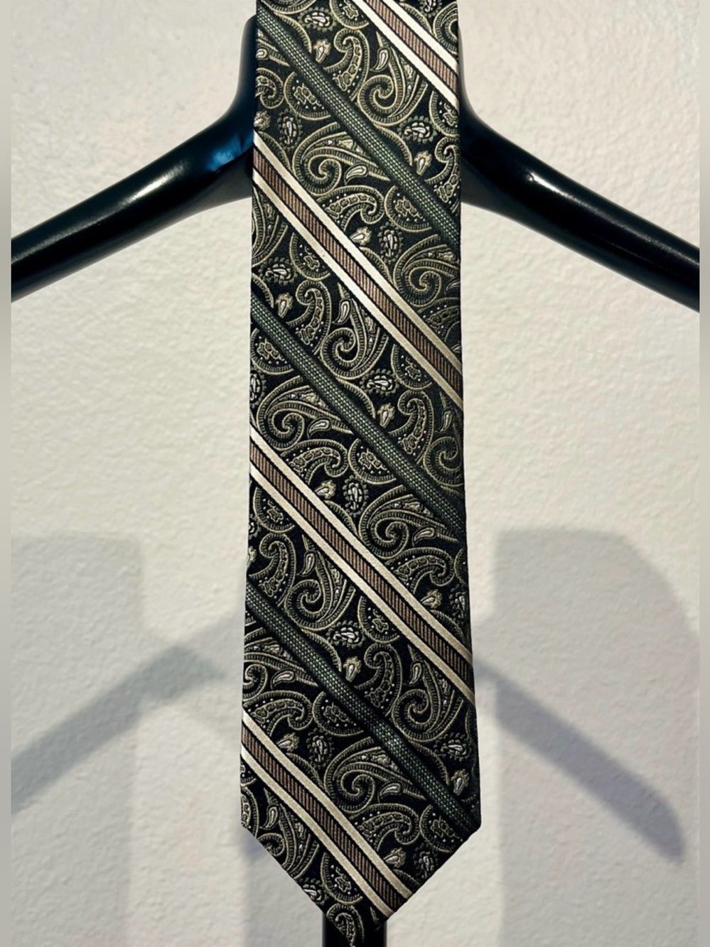 Joseph & Feiss Green and Cream Paisley Stripe 100% Silk Tie